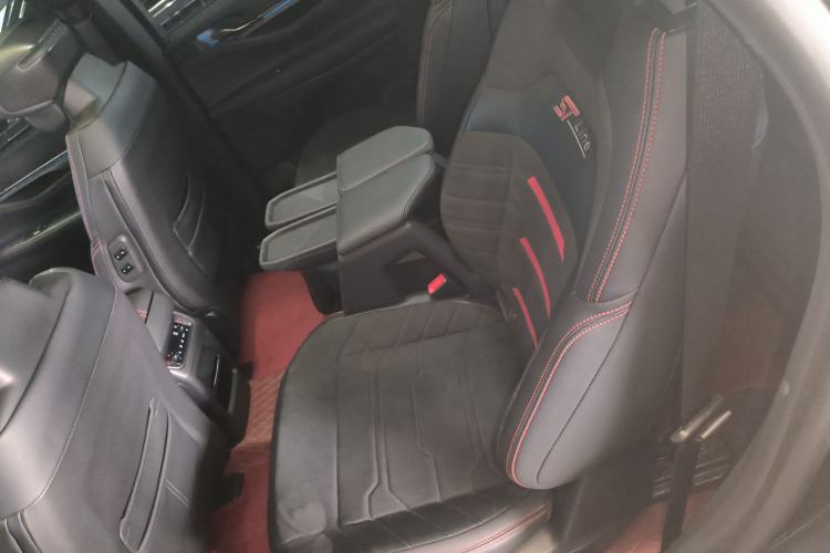 Used Ford Edge 2023 Ford Explorer L 2.0T EcoBoost E-Hybrid Four-Wheel Drive 7-Seater ST-Line Left Rear Seat