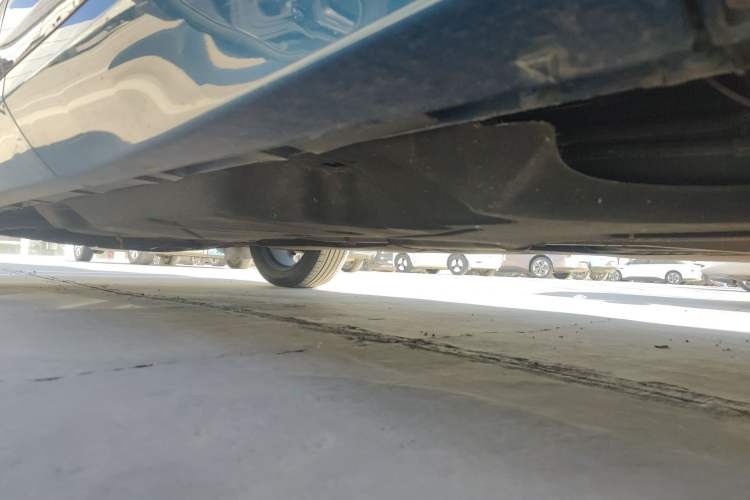 Used Ford Edge 2023 Ford Explorer L 2.0T EcoBoost E-Hybrid Four-Wheel Drive 7-Seater ST-Line Left Side Sill