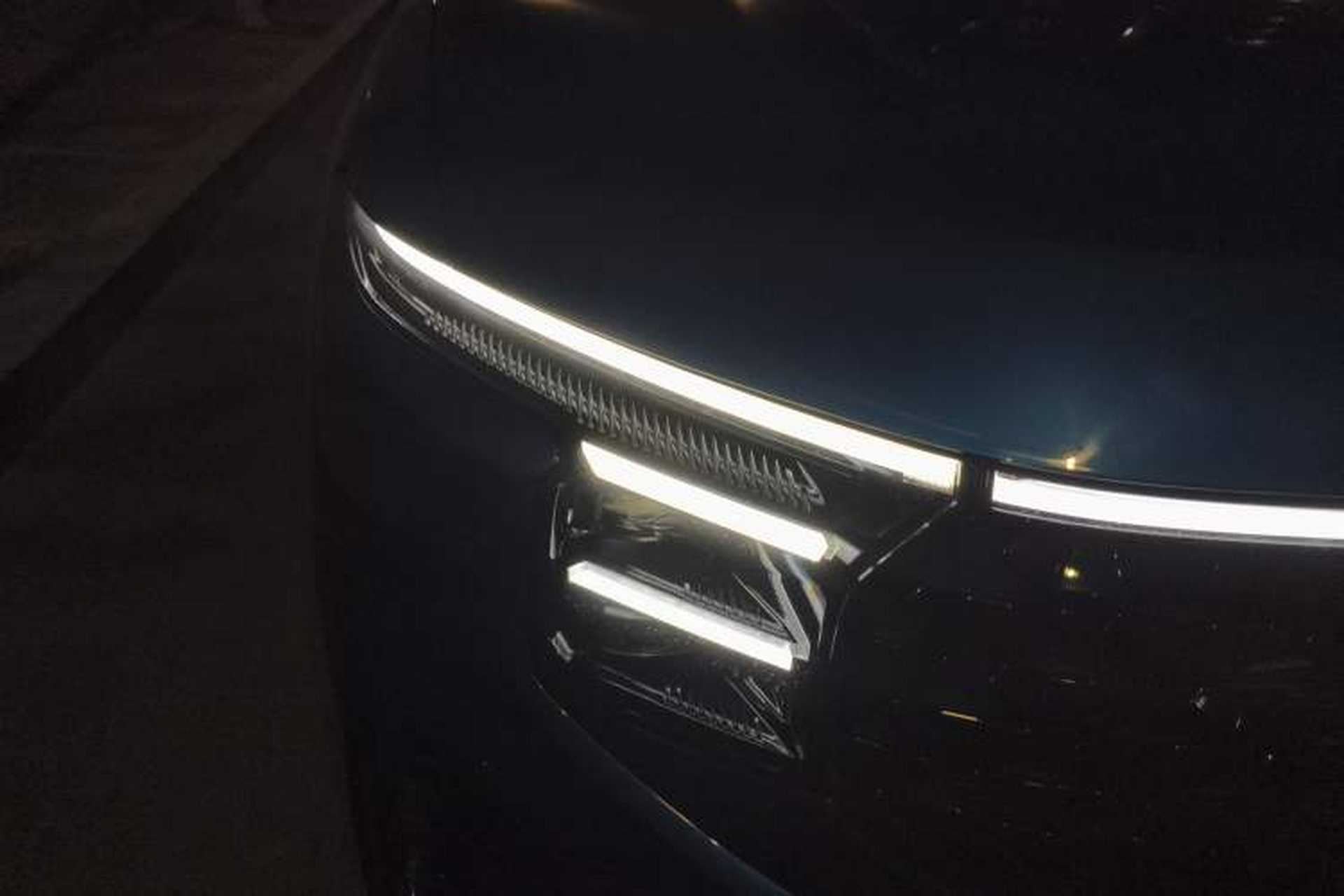 Used Ford Edge 2023 Ford Explorer L 2.0T EcoBoost E-Hybrid Four-Wheel Drive 7-Seater ST-Line Right Front Headlight