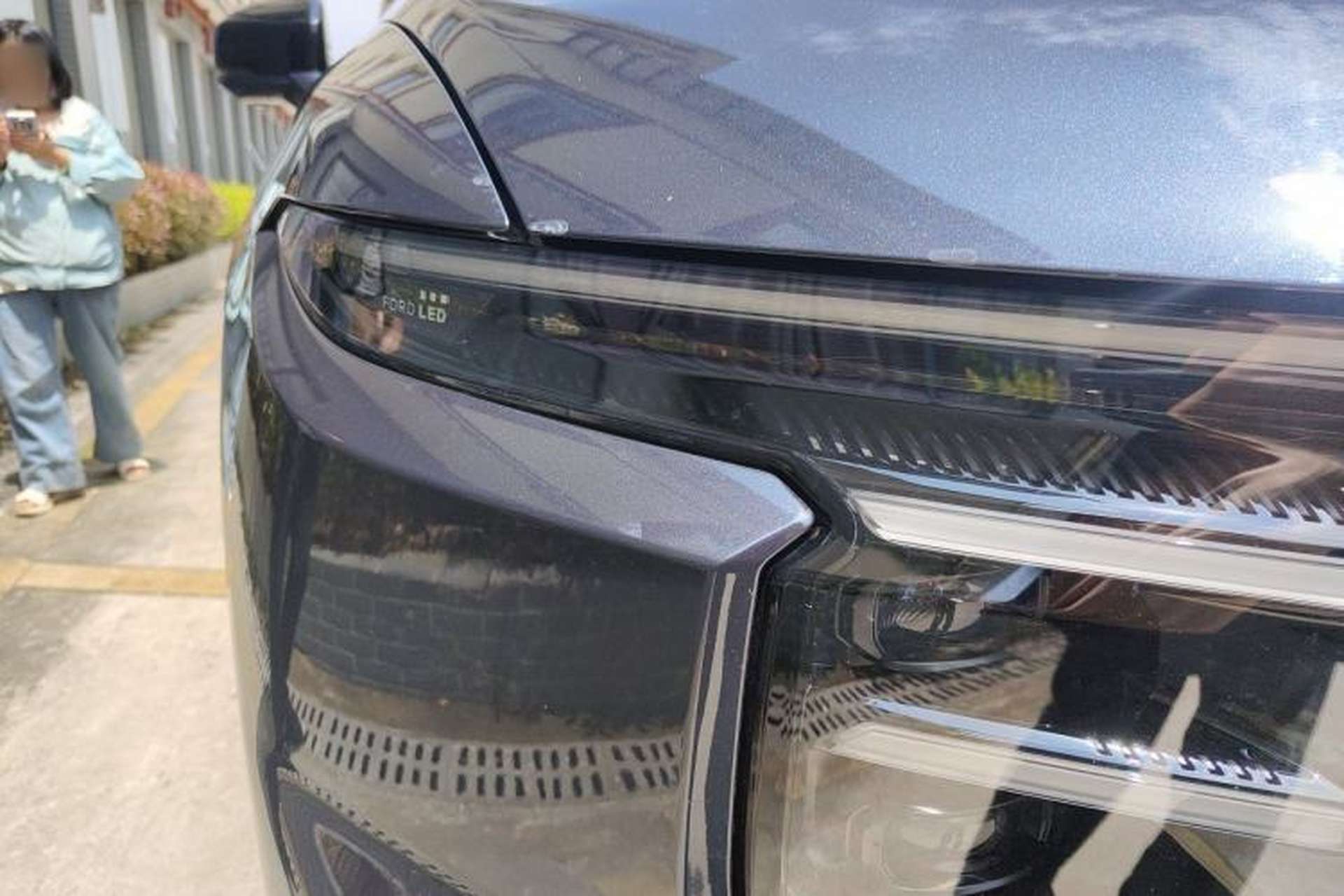 Used Ford Edge 2023 Ford Explorer L 2.0T EcoBoost E-Hybrid Two-Wheel Drive 7-Seater Luxury Model Right Front Headlight