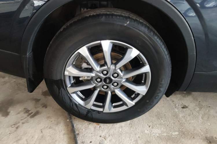 Used Ford Edge 2023 Ford Explorer L 2.0T EcoBoost E-Hybrid Two-Wheel Drive 7-Seater Luxury Model Right Rear Wheel Hub