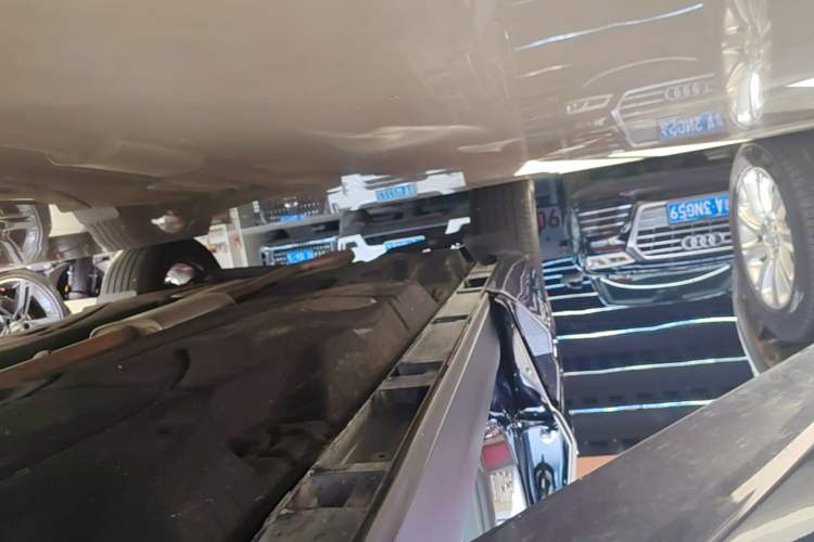 Used Ford Edge 2023 Edge L 2.0T EcoBoost E-Hybrid Four-Wheel Drive Seven-Seat Supreme Model Right Side Sill