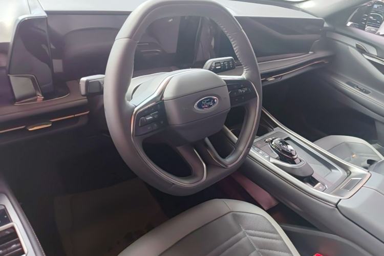 Used Ford Edge 2023 Edge L 2.0T EcoBoost E-Hybrid Four-Wheel Drive Seven-Seat Supreme Model Steering Wheel
