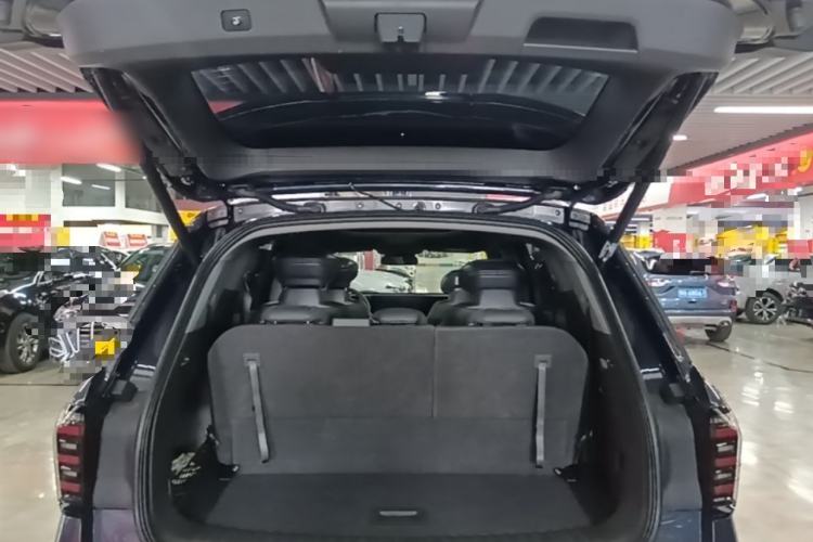 Used Ford Edge 2023 Ford Explorer L 2.0T EcoBoost Four-Wheel Drive 7-Seater Supreme Model Trunk