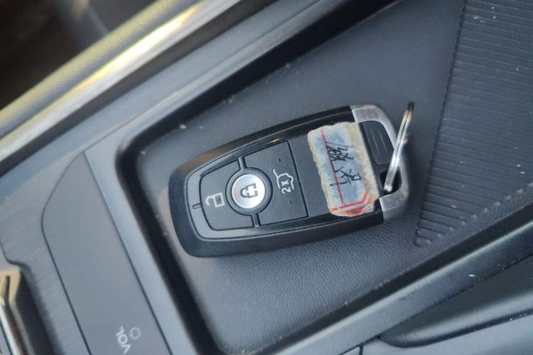 Used Ford Edge 2023 Ford Explorer L 2.0T EcoBoost E-Hybrid Four-Wheel Drive 7-Seater ST-Line Vehicle Key
