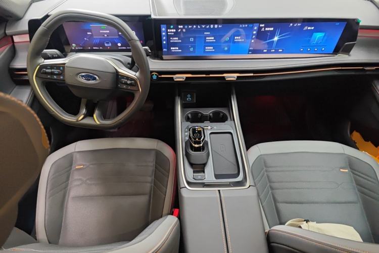 Used Ford Edge 2023 Edge L 2.0T EcoBoost E-Hybrid Four-Wheel Drive Seven-Seat Supreme Model Center Console