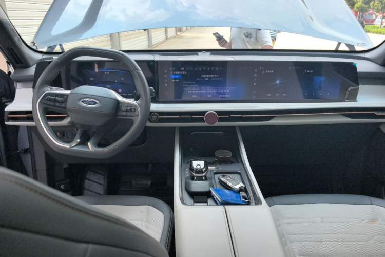 Used Ford Edge 2023 Ford Explorer L 2.0T EcoBoost E-Hybrid Four-Wheel Drive 7-Seater ST-Line Center Console