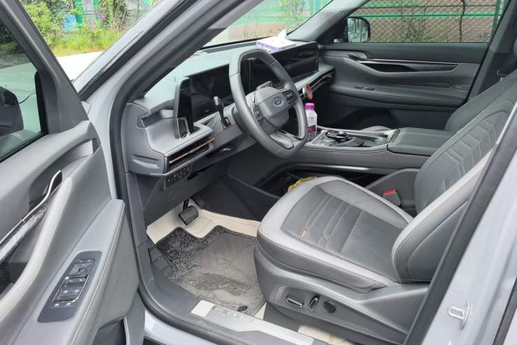 Used Ford Edge 2023 Ford Explorer L 2.0T EcoBoost Four-Wheel Drive 7-Seater Supreme Model Driver Seat