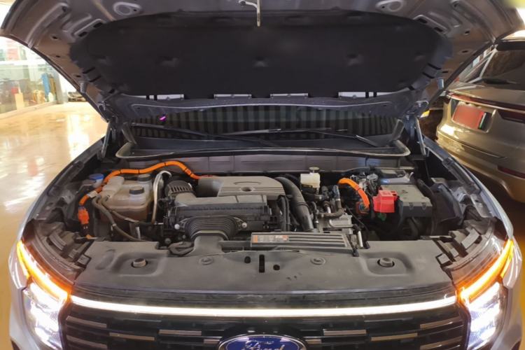 Used Ford Edge 2023 Edge L 2.0T EcoBoost E-Hybrid Four-Wheel Drive Seven-Seat Supreme Model Engine Bay