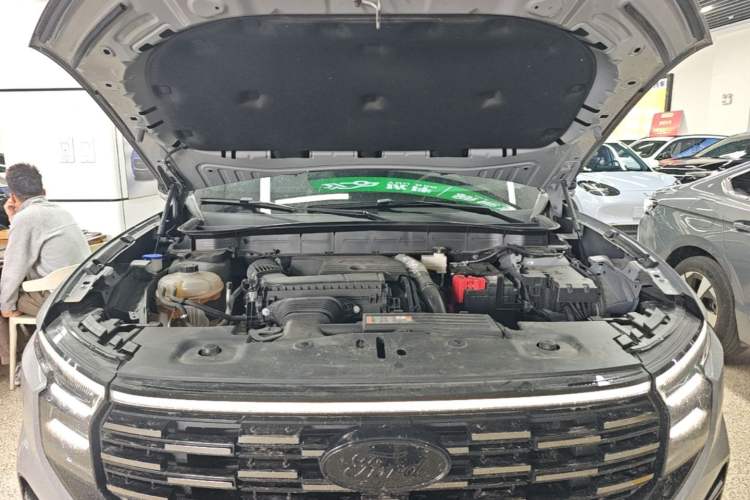 Used Ford Edge 2023 Ford Explorer L 2.0T EcoBoost Four-Wheel Drive 7-Seater Supreme Model Engine Bay