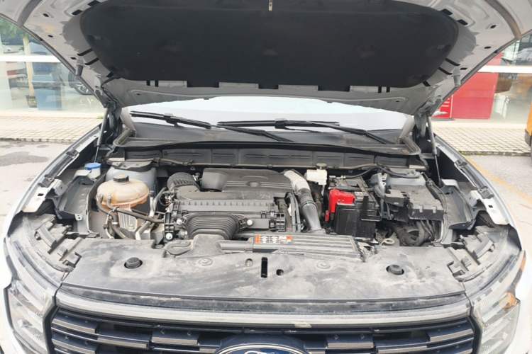 Used Ford Edge 2023 Ford Explorer L 2.0T EcoBoost Four-Wheel Drive 7-Seater Supreme Model Engine Bay