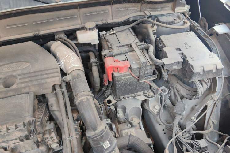 Used Ford Edge 2023 Ford Explorer L 2.0T EcoBoost Two-Wheel Drive 7-Seater Luxury Model Engine Bay Left