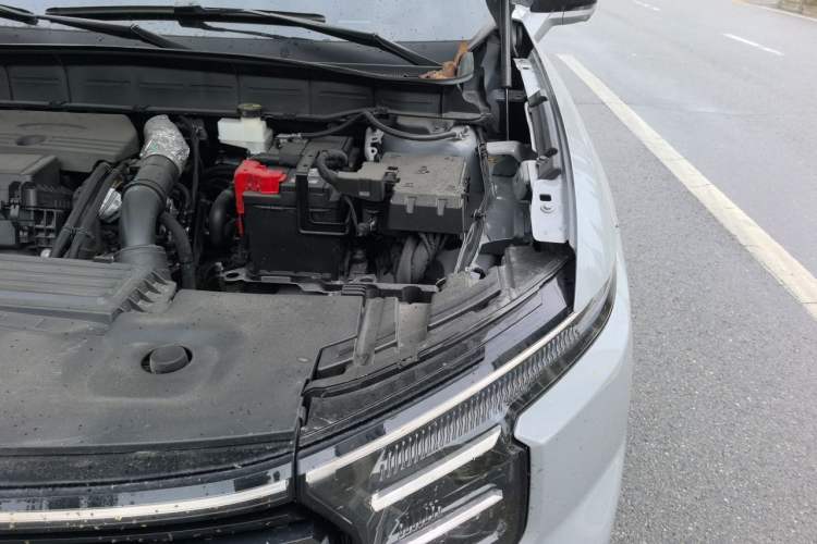 Used Ford Edge 2023 Ford Explorer L 2.0T EcoBoost Four-Wheel Drive 7-Seater Supreme Model Engine Bay Left
