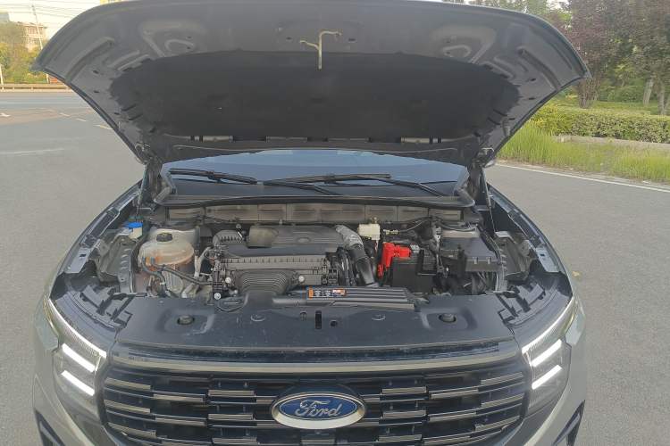Used Ford Edge 2023 Ford Explorer L 2.0T EcoBoost Four-Wheel Drive 7-Seater Supreme Model Engine Bay