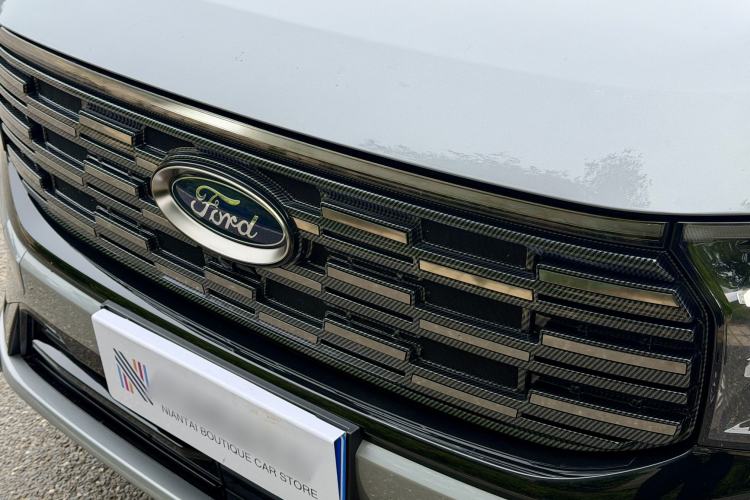 Used Ford Edge 2023 Edge L 2.0T EcoBoost E-Hybrid Four-Wheel Drive Seven-Seat Supreme Model Exterior 3