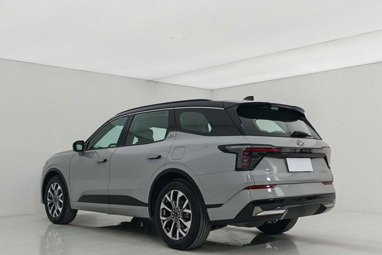Used Ford Edge 2023 Ford Explorer L 2.0T EcoBoost Four-Wheel Drive 7-Seater Supreme Model Exterior 4