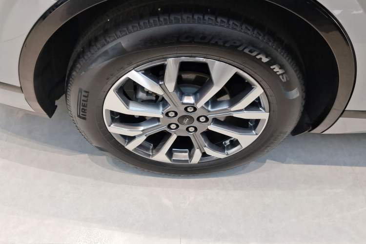 Used Ford Edge 2023 Ford Explorer L 2.0T EcoBoost Four-Wheel Drive 7-Seater Supreme Model Exterior 5