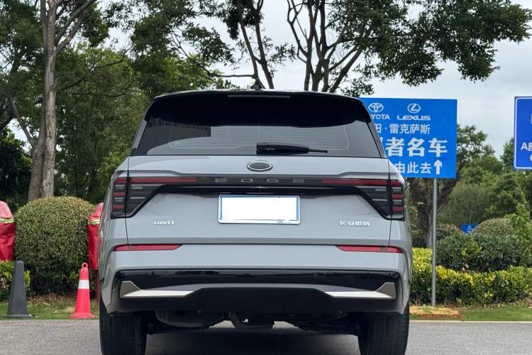 Used Ford Edge 2023 Ford Explorer L 2.0T EcoBoost Four-Wheel Drive 7-Seater Supreme Model Exterior 6