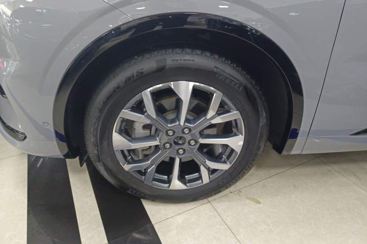 Used Ford Edge 2023 Ford Explorer L 2.0T EcoBoost Four-Wheel Drive 7-Seater Supreme Model Exterior 7