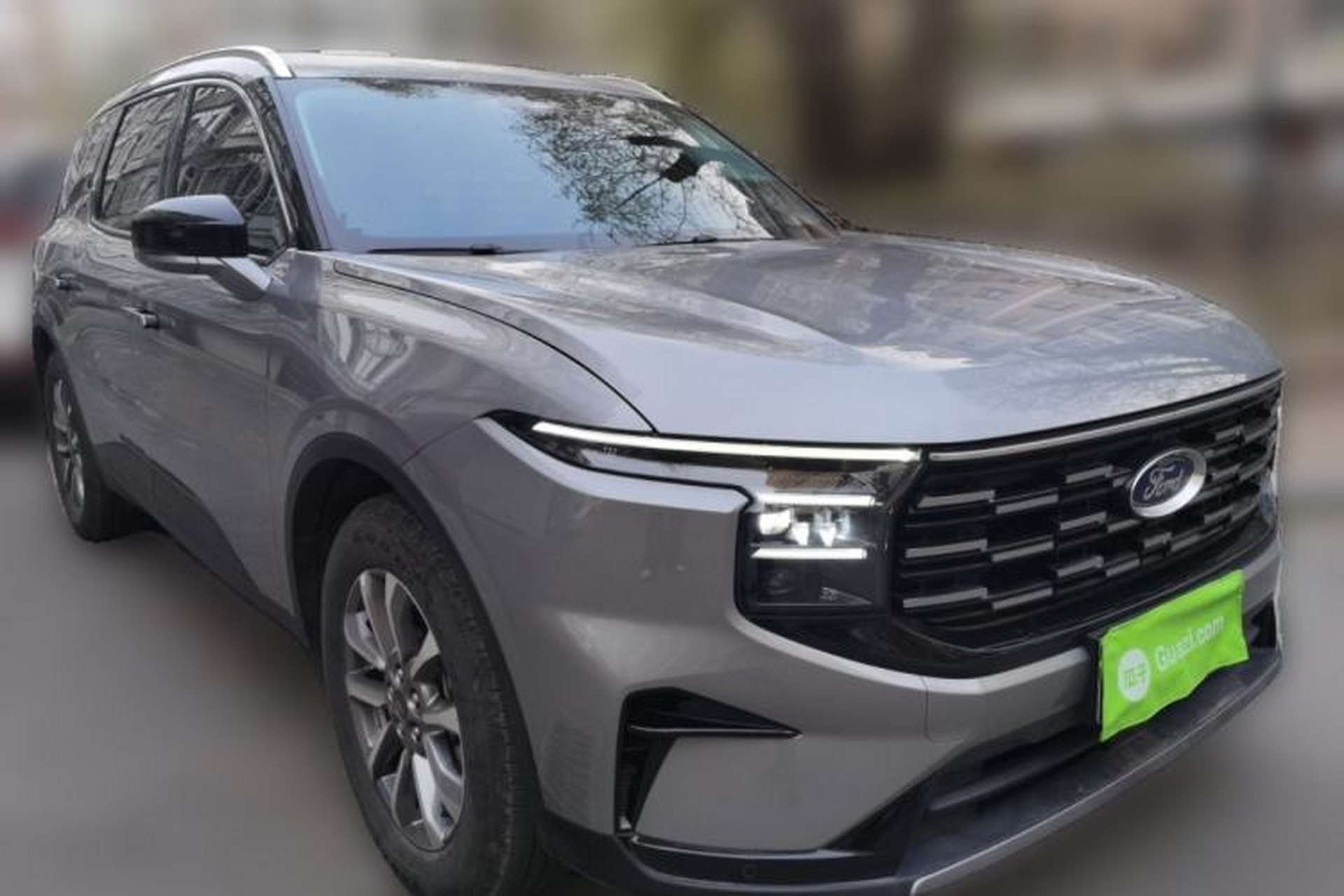 Used Ford Edge 2023 Ford Explorer L 2.0T EcoBoost E-Hybrid Two-Wheel Drive 7-Seater Luxury Model Front Right 45 Deg