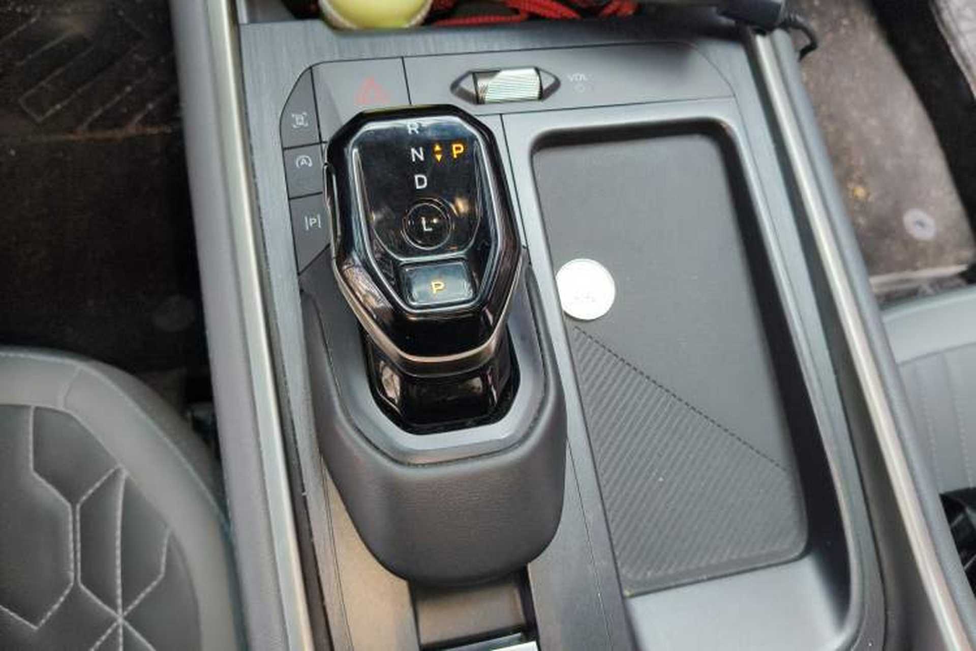 Used Ford Edge 2023 Ford Explorer L 2.0T EcoBoost Two-Wheel Drive 7-Seater Luxury Model Gear Lever
