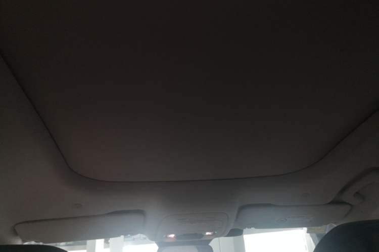 Used Ford Edge 2023 Ford Explorer L 2.0T EcoBoost Two-Wheel Drive 7-Seater Luxury Model Headliner