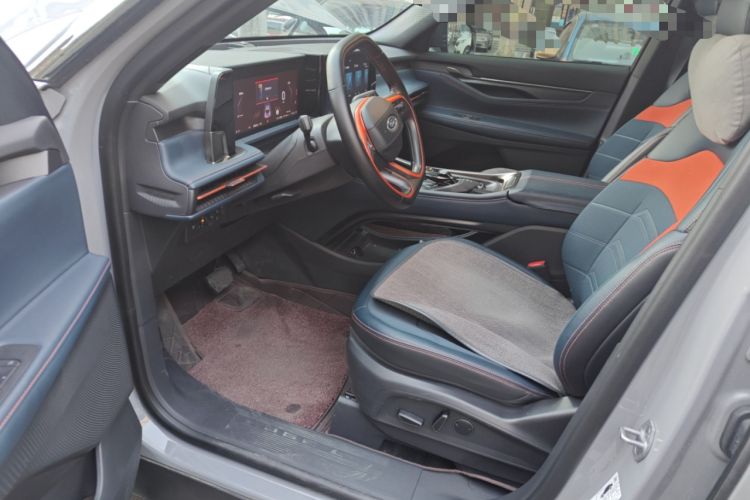 Used Ford Edge 2023 Ford Explorer L 2.0T EcoBoost E-Hybrid Two-Wheel Drive 7-Seater Fashion Edition Interior 3