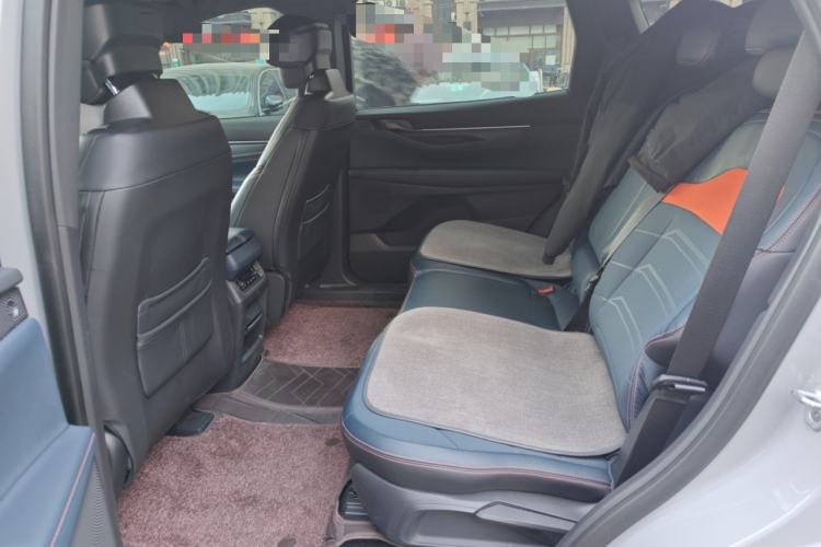 Used Ford Edge 2023 Ford Explorer L 2.0T EcoBoost E-Hybrid Two-Wheel Drive 7-Seater Fashion Edition Interior 4