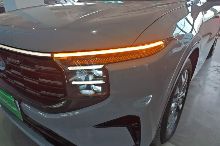 Used Ford Edge 2023 Ford Explorer L 2.0T EcoBoost Four-Wheel Drive 7-Seater Supreme Model Left Front Headlight