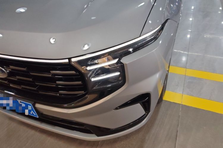 Used Ford Edge 2023 Edge L 2.0T EcoBoost E-Hybrid Four-Wheel Drive Seven-Seat Supreme Model Left Front Headlight