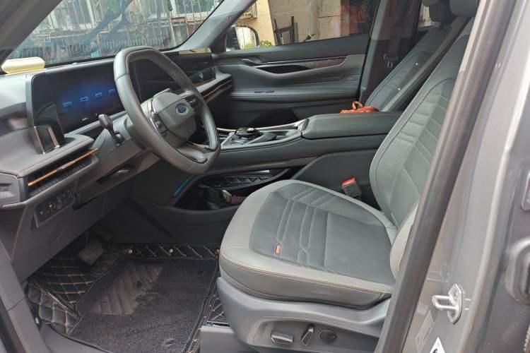 Used Ford Edge 2023 Ford Explorer L 2.0T EcoBoost Four-Wheel Drive 7-Seater Supreme Model Left Front Seat