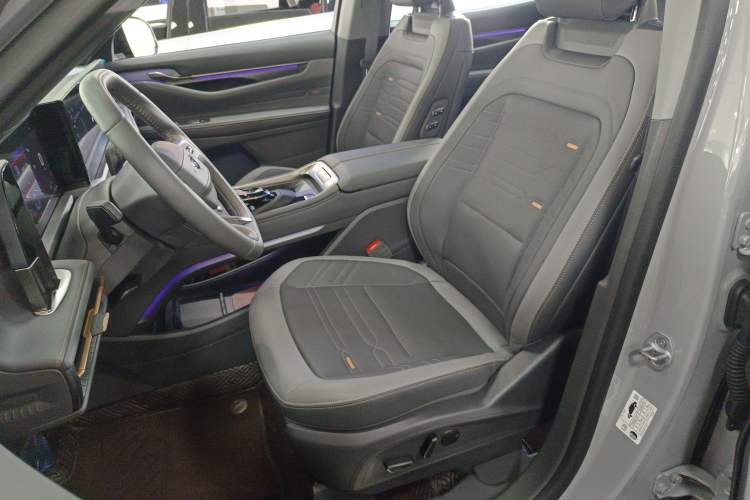 Used Ford Edge 2023 Ford Explorer L 2.0T EcoBoost Four-Wheel Drive 7-Seater Supreme Model Left Front Seat