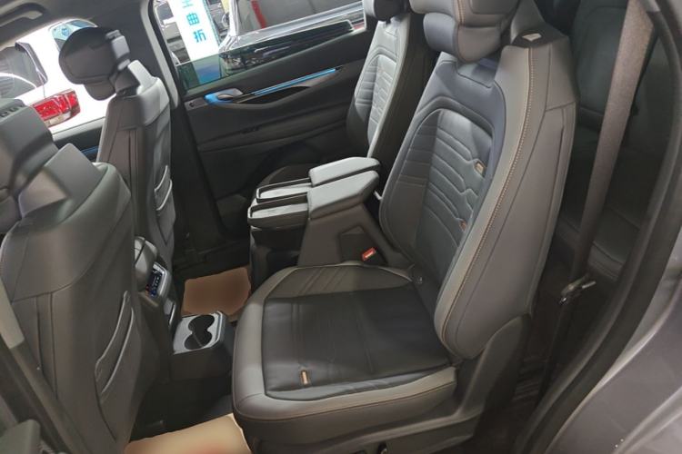 Used Ford Edge 2023 Ford Explorer L 2.0T EcoBoost Four-Wheel Drive 7-Seater Supreme Model Left Rear Seat