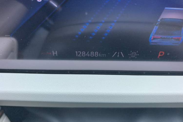 Used Ford Edge 2023 Ford Explorer L 2.0T EcoBoost E-Hybrid Four-Wheel Drive 7-Seater ST-Line Odometer Close Up