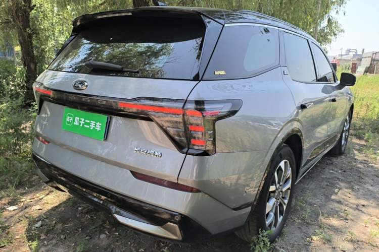 Used Ford Edge 2023 Ford Explorer L 2.0T EcoBoost Four-Wheel Drive 7-Seater Supreme Model Rear Right 45 Deg