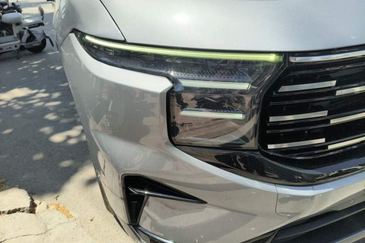 Used Ford Edge 2023 Ford Explorer L 2.0T EcoBoost Two-Wheel Drive 7-Seater Luxury Model Right Front Headlight