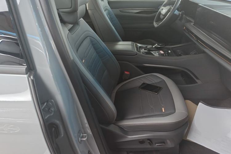 Used Ford Edge 2023 Ford Explorer L 2.0T EcoBoost Four-Wheel Drive 7-Seater Supreme Model Right Front Seat