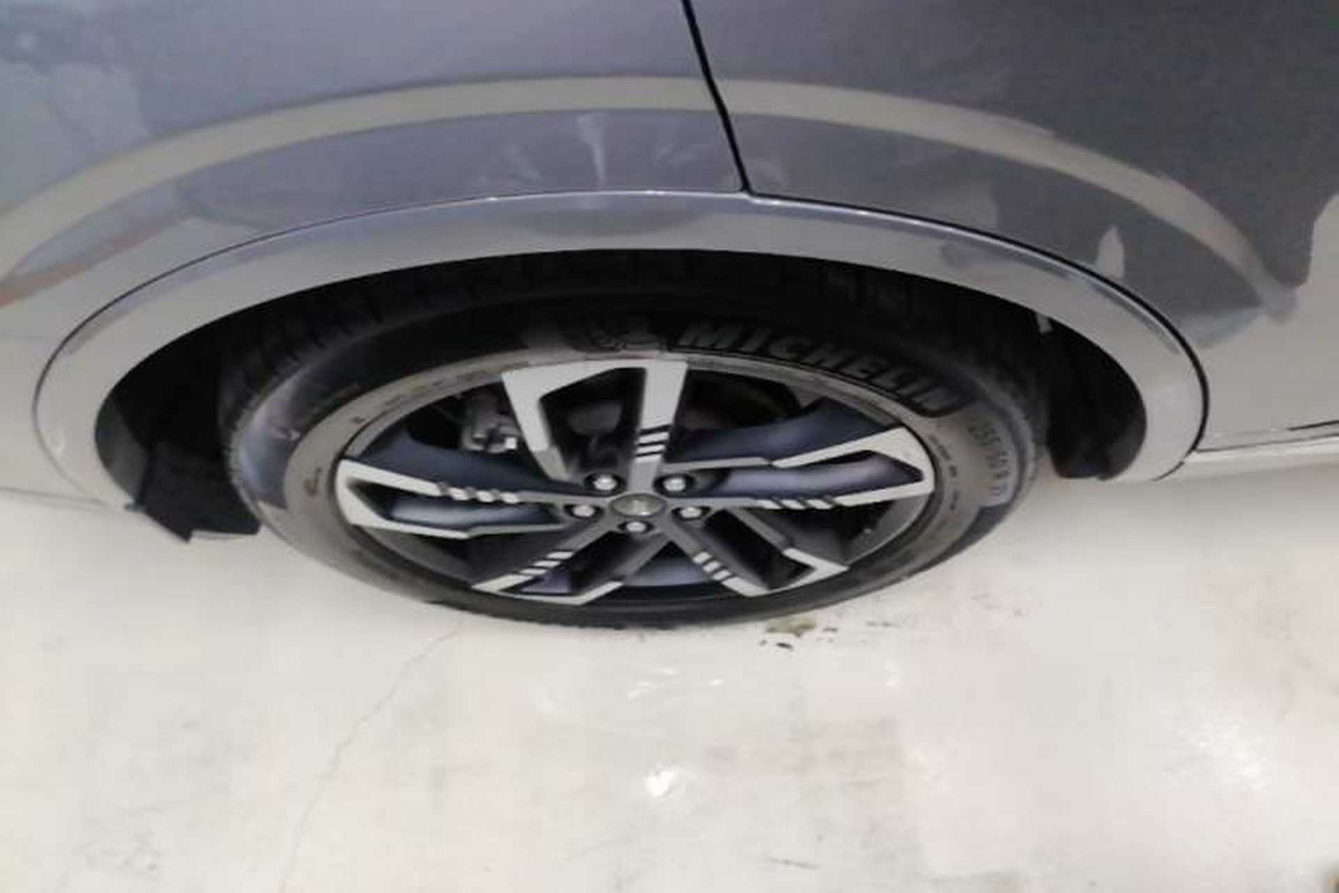 Used Ford Edge 2023 Ford Explorer L 2.0T EcoBoost E-Hybrid Four-Wheel Drive 7-Seater ST-Line Right Rear Wheel Hub