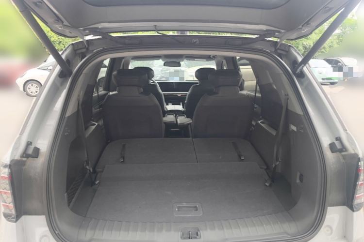 Used Ford Edge 2023 Ford Explorer L 2.0T EcoBoost Four-Wheel Drive 7-Seater Supreme Model Trunk