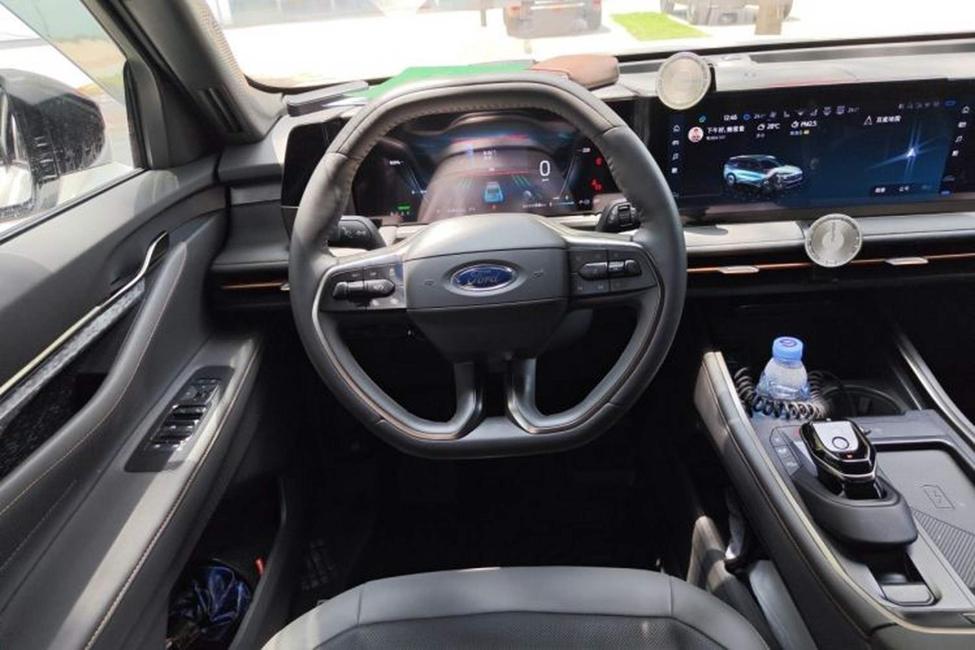 Used Ford Edge 2023 Edge L 2.0T EcoBoost E-Hybrid Four-Wheel Drive Seven-Seat Supreme Model Steering Wheel