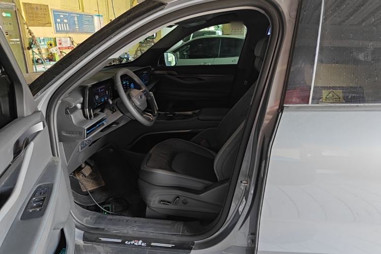 Used Ford Edge 2023 Ford Explorer L 2.0T EcoBoost Two-Wheel Drive 7-Seater Luxury Model Driver Seat
