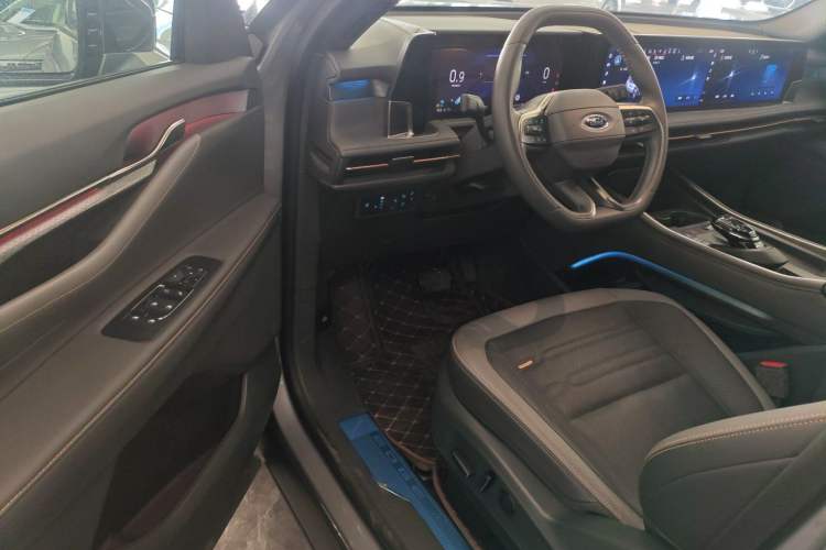 Used Ford Edge 2023 Ford Explorer L 2.0T EcoBoost Four-Wheel Drive 7-Seater Supreme Model Driver Seat