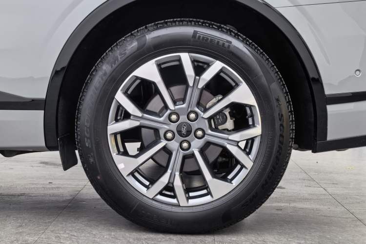 Used Ford Edge 2023 Ford Explorer L 2.0T EcoBoost Four-Wheel Drive 7-Seater Supreme Model Exterior 10