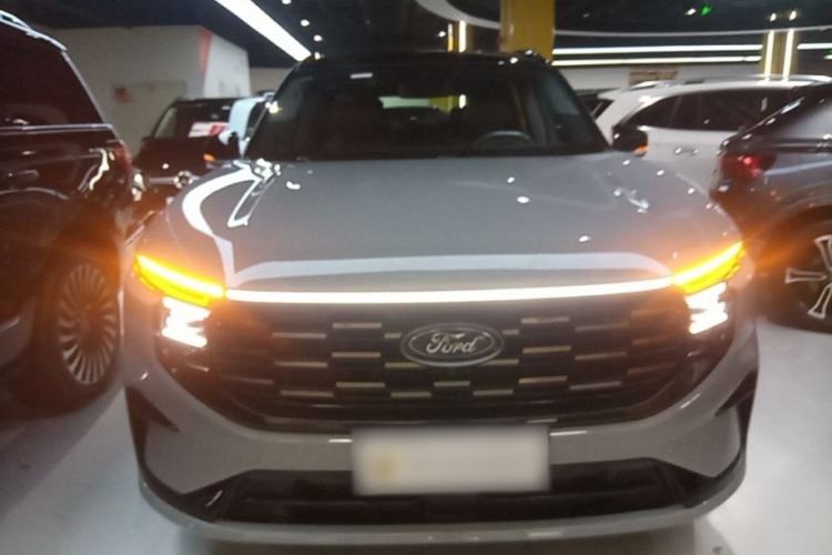 Used Ford Edge 2023 Ford Explorer L 2.0T EcoBoost Four-Wheel Drive 7-Seater Supreme Model Front