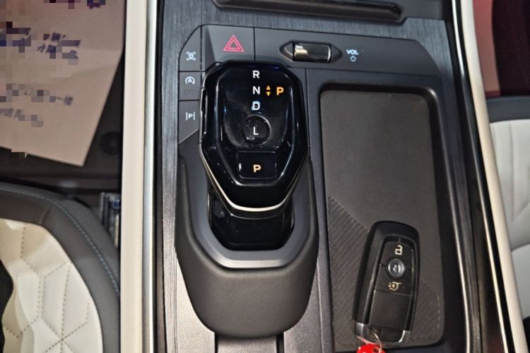 Used Ford Edge 2023 Ford Explorer L 2.0T EcoBoost Two-Wheel Drive 7-Seater Luxury Model Gear Lever