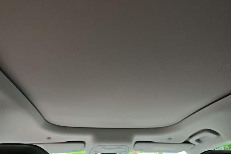 Used Ford Edge 2023 Ford Explorer L 2.0T EcoBoost Two-Wheel Drive 7-Seater Luxury Model Headliner