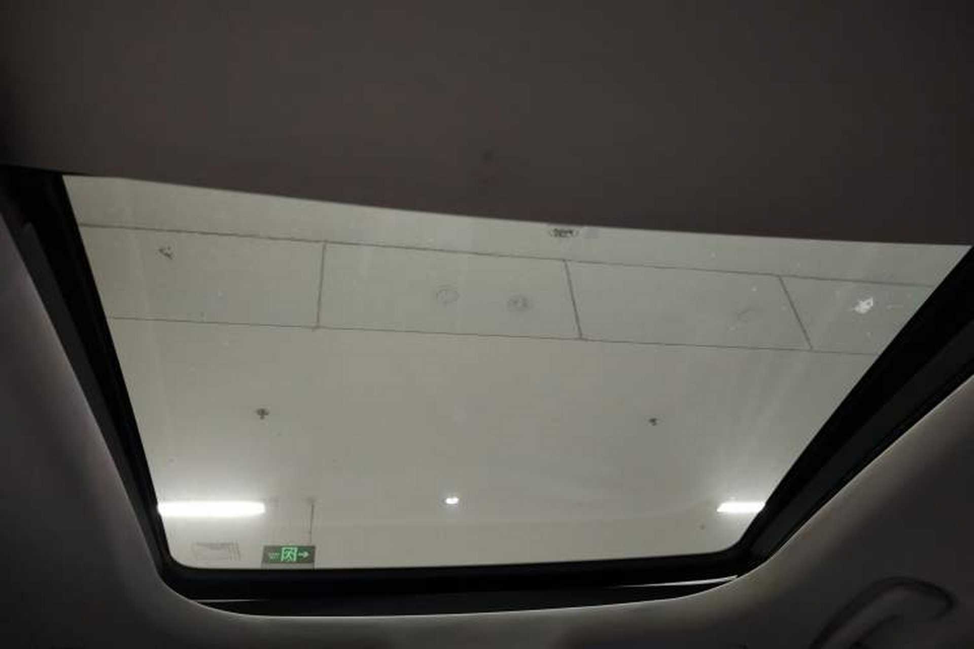 Used Ford Edge 2023 Ford Explorer L 2.0T EcoBoost Four-Wheel Drive 7-Seater Supreme Model Headliner