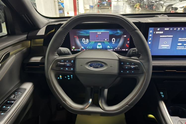 Used Ford Edge 2023 Ford Explorer L 2.0T EcoBoost Four-Wheel Drive 7-Seater Supreme Model Interior 4
