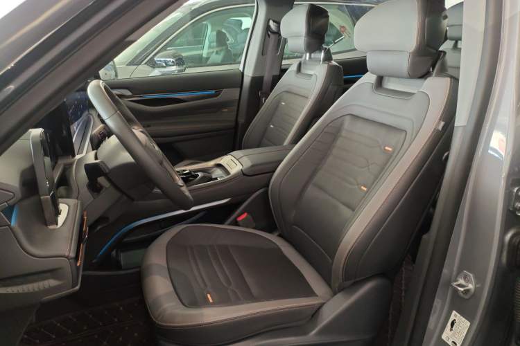 Used Ford Edge 2023 Ford Explorer L 2.0T EcoBoost Four-Wheel Drive 7-Seater Supreme Model Left Front Seat