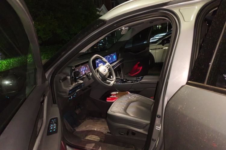 Used Ford Edge 2023 Ford Explorer L 2.0T EcoBoost E-Hybrid Two-Wheel Drive 7-Seater Luxury Model Left Front Seat